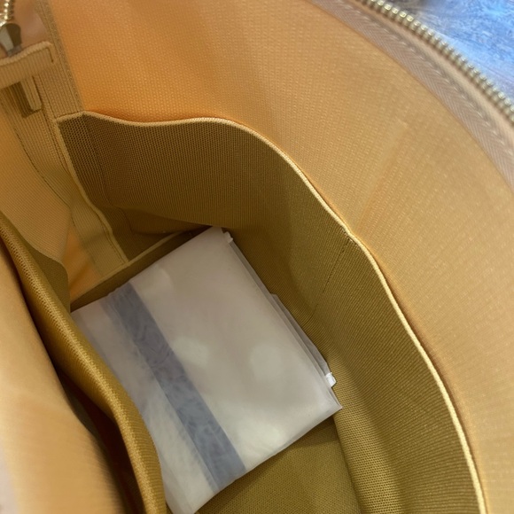 Rothy's Mini Zip Bucket Butter Yellow NEW - Picture 10 of 12